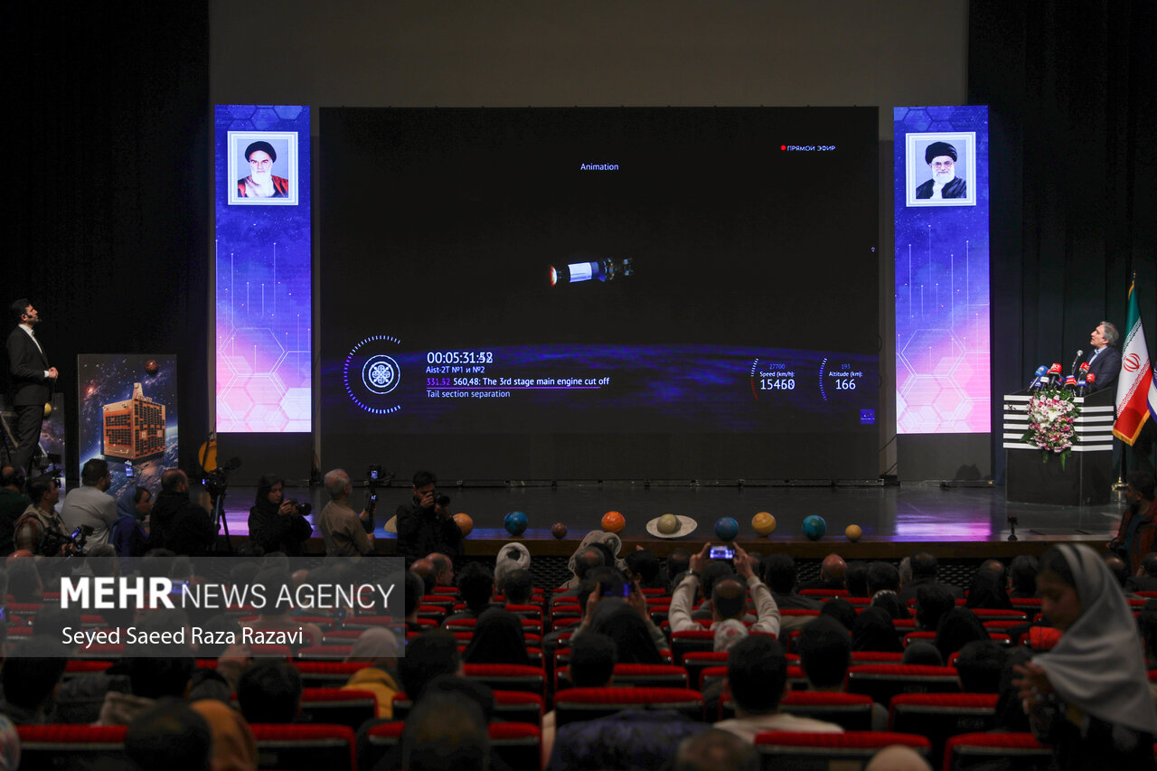 حضور دکتر سینا ذبیحی در مراسم پرتاب همزمان سه ماهواره ایرانی به دعوت بنیاد ملی نخبگان – Dr. Sina Zabihi attending the simultaneous launch of three Iranian satellites by invitation of the National Elites Foundation حضور دکتر سینا ذبیحی در مراسم پرتاب همزمان سه ماهواره ایرانی به دعوت بنیاد ملی نخبگان – Dr. Sina Zabihi attending the simultaneous launch of three Iranian satellites by invitation of the National Elites Foundation